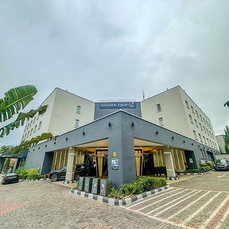 Отель Golden Tulip Ибадан Экстерьер фото